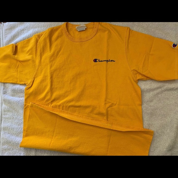 Champion T-shirt - Picture 1 of 2